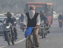 दिल्ली-NCR की हवा फिर हुई 'जहरीली', कई इलाकों का AQI 400 पार 3
