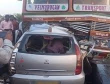 कर्नाटक में भीषण सड़क हादसा, 6 लोगों की मौत 46