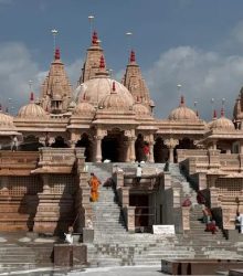 राजस्थान में बना देश का तीसरा अक्षरधाम मंदिर 25