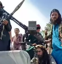 एयरस्ट्राइक का बदला... अफगानिस्तान के तालिबान लड़ाकों ने पाकिस्तानी सेना पर कहर बरपाया 22