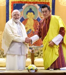 पीएम मोदी का भूटान को 4,000 करोड़ का तोहफा, 3 अहम MOU पर किए हस्ताक्षर 32