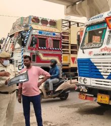 दिल्ली में BS-3 वाहनों की निगरानी के लिए बार्डर पर सख्ती 69