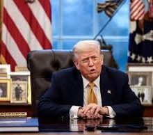 ग्रीनलैंड पर अमेरिका का यूटर्न, टैरिफ धमकी से पीछे हटे ट्रंप 73